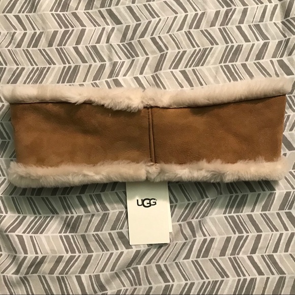 SOLD✨UGG Genuine Shearling Bow Headband - Natural - Picture 5 of 8